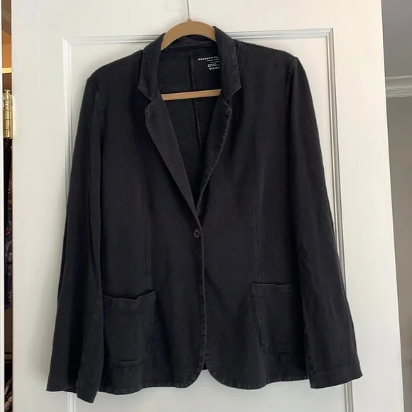 Majestic black linen/elastane blazer. Great for summer! - Picture 2 of 4